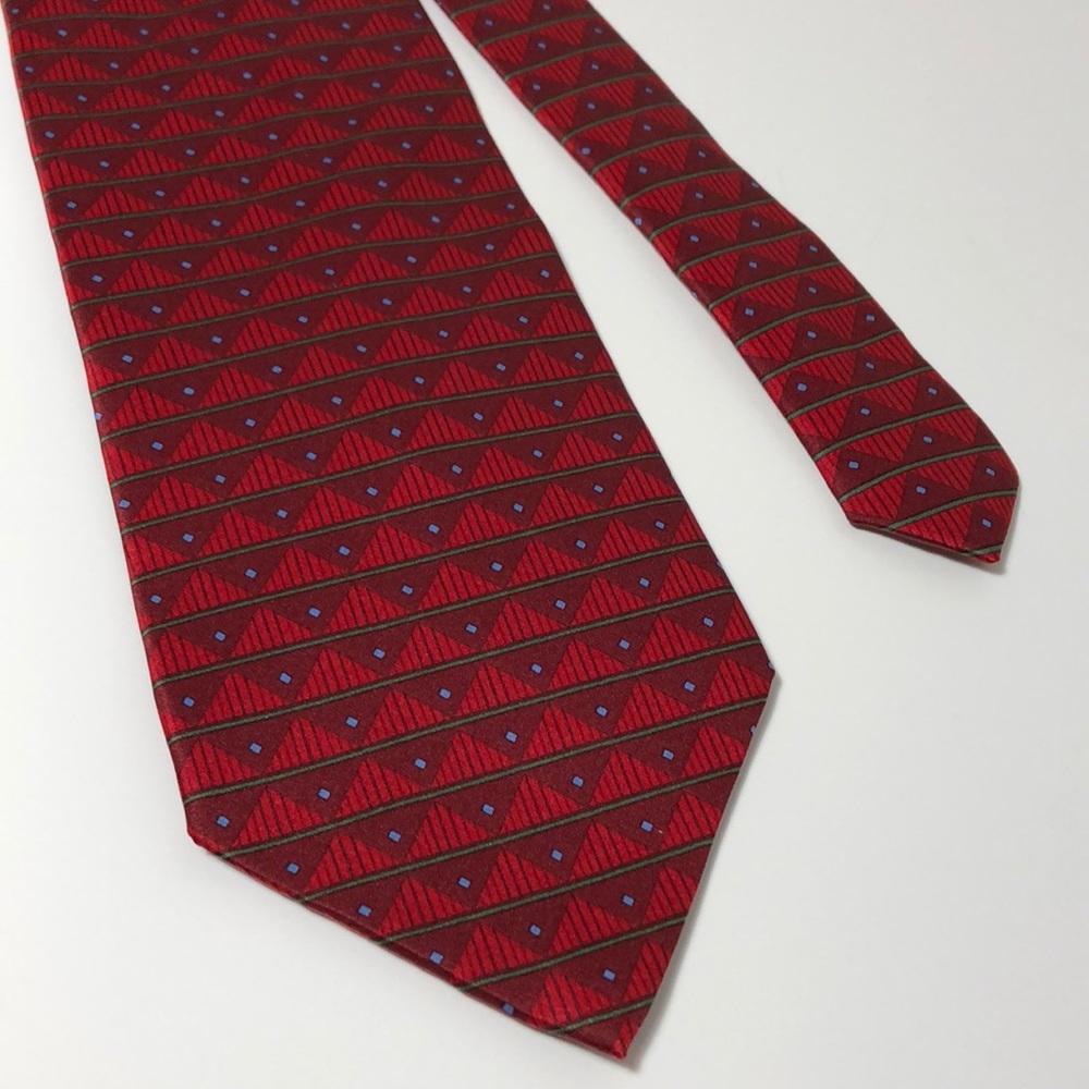 Meeting Street 100% Silk Tie Red